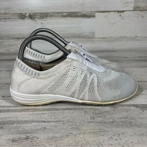 Skechers zip up slip Ons Womens 7‎